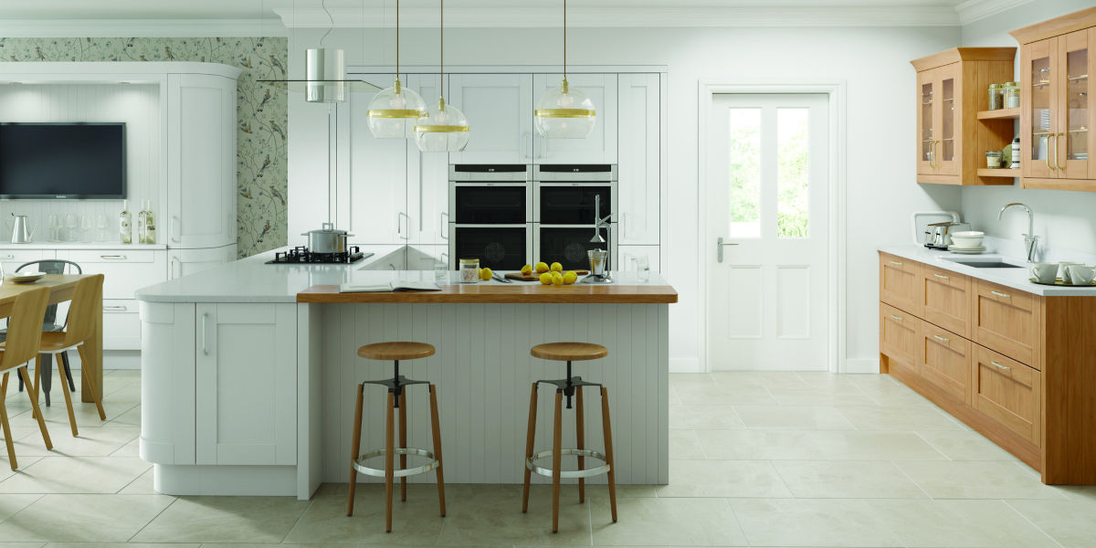 Cambridge oak shaker kitchen